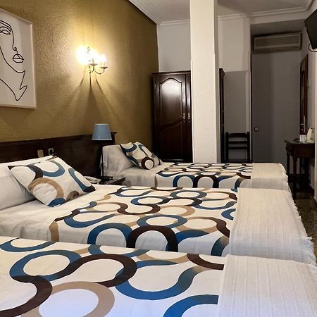 Hostal Sonsoles Madrid-Centro Екстериор снимка