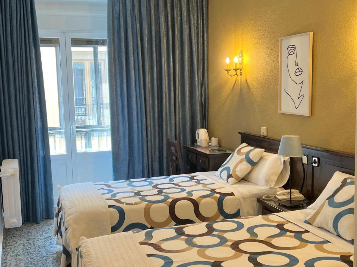 Hostal Sonsoles Madrid-Centro Екстериор снимка