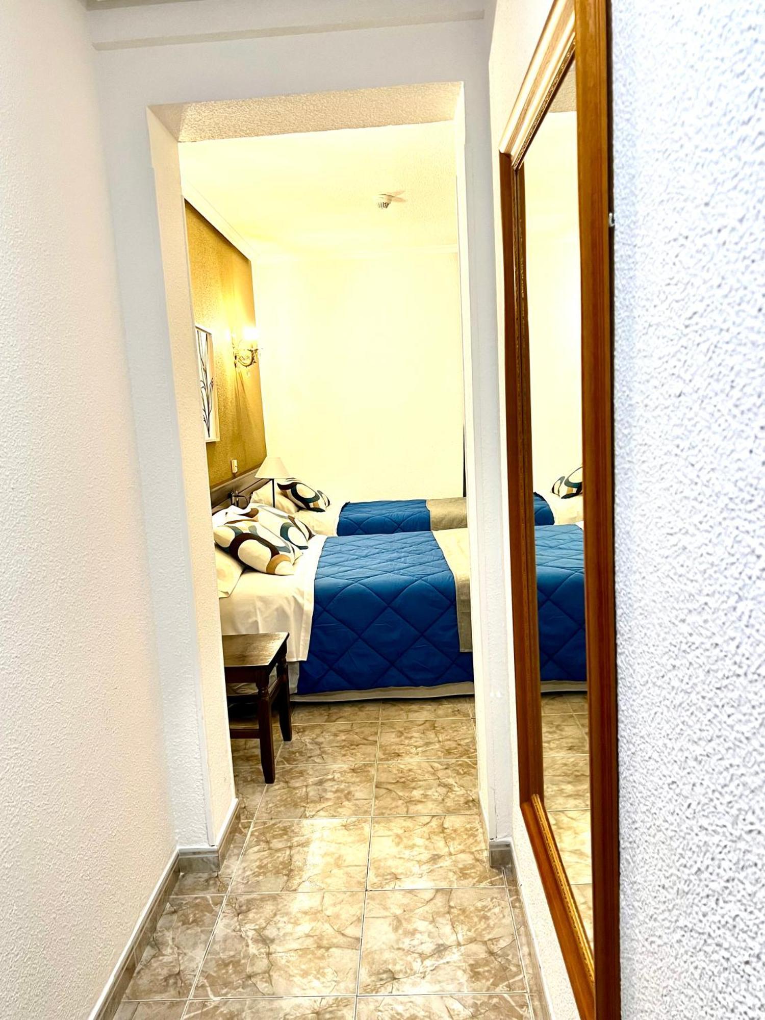Hostal Sonsoles Madrid-Centro Екстериор снимка