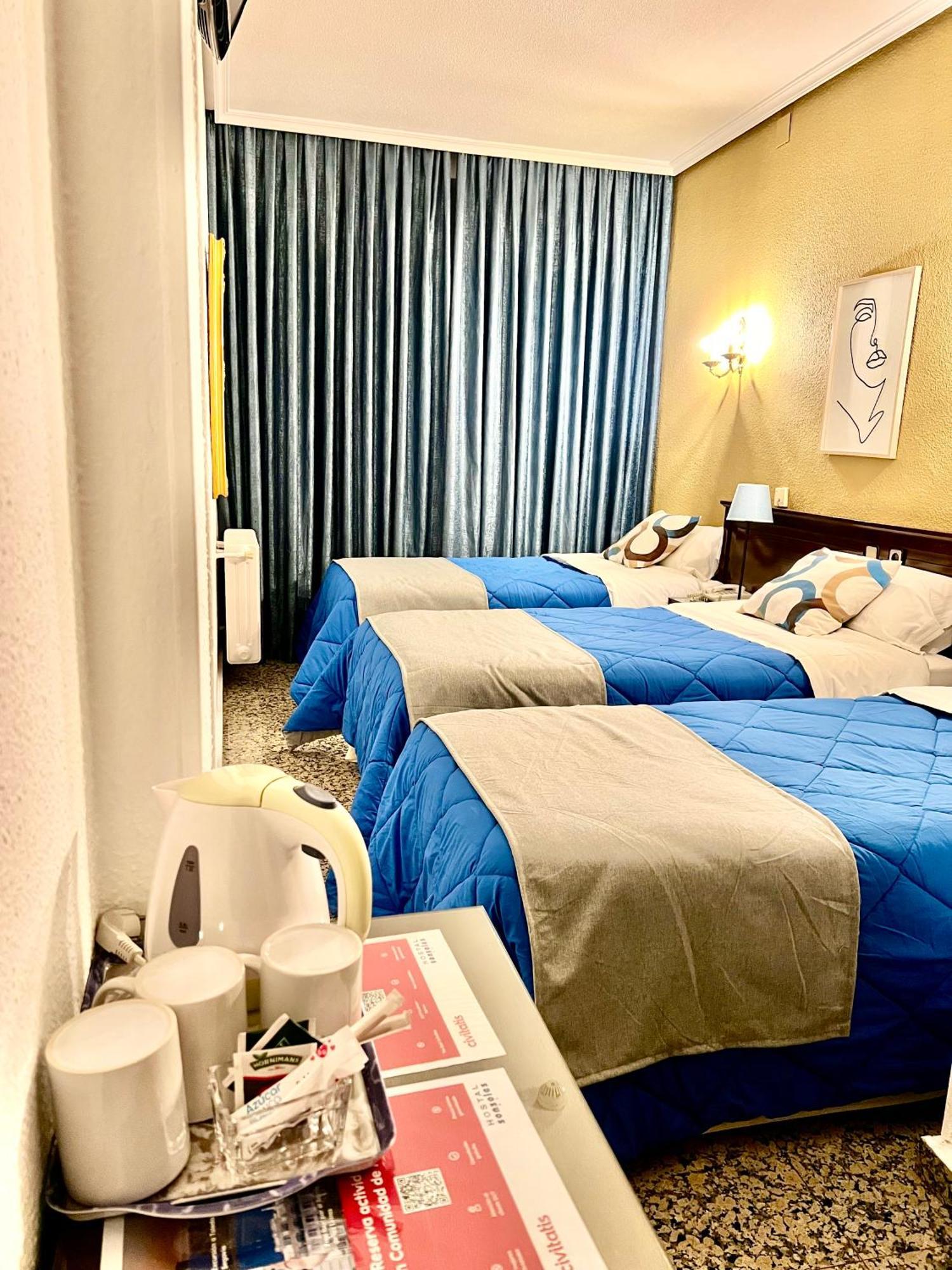 Hostal Sonsoles Madrid-Centro Екстериор снимка