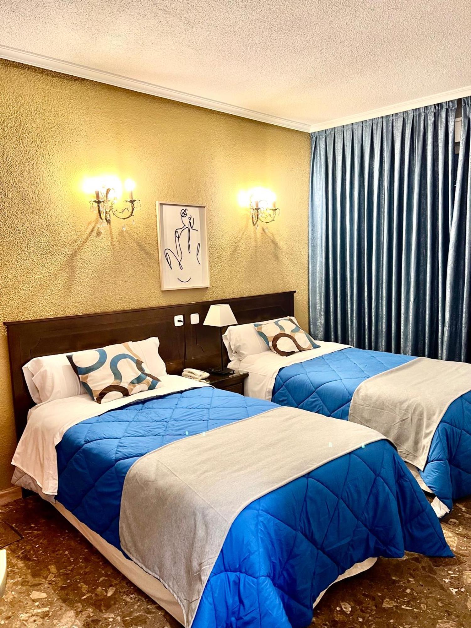 Hostal Sonsoles Madrid-Centro Екстериор снимка