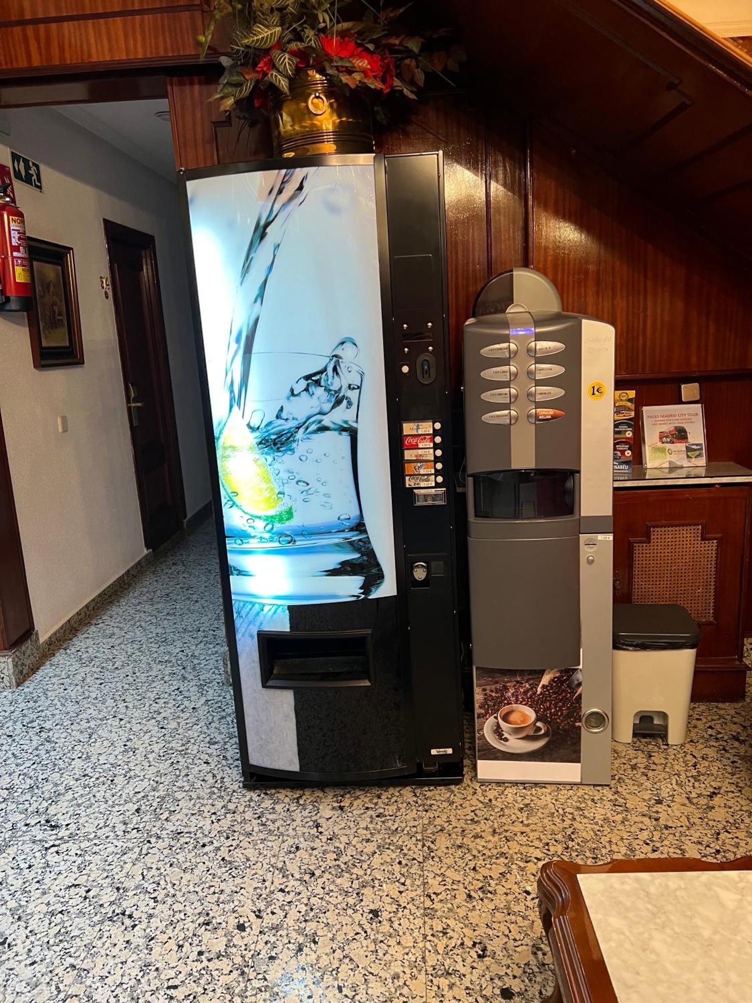 Hostal Sonsoles Madrid-Centro Екстериор снимка