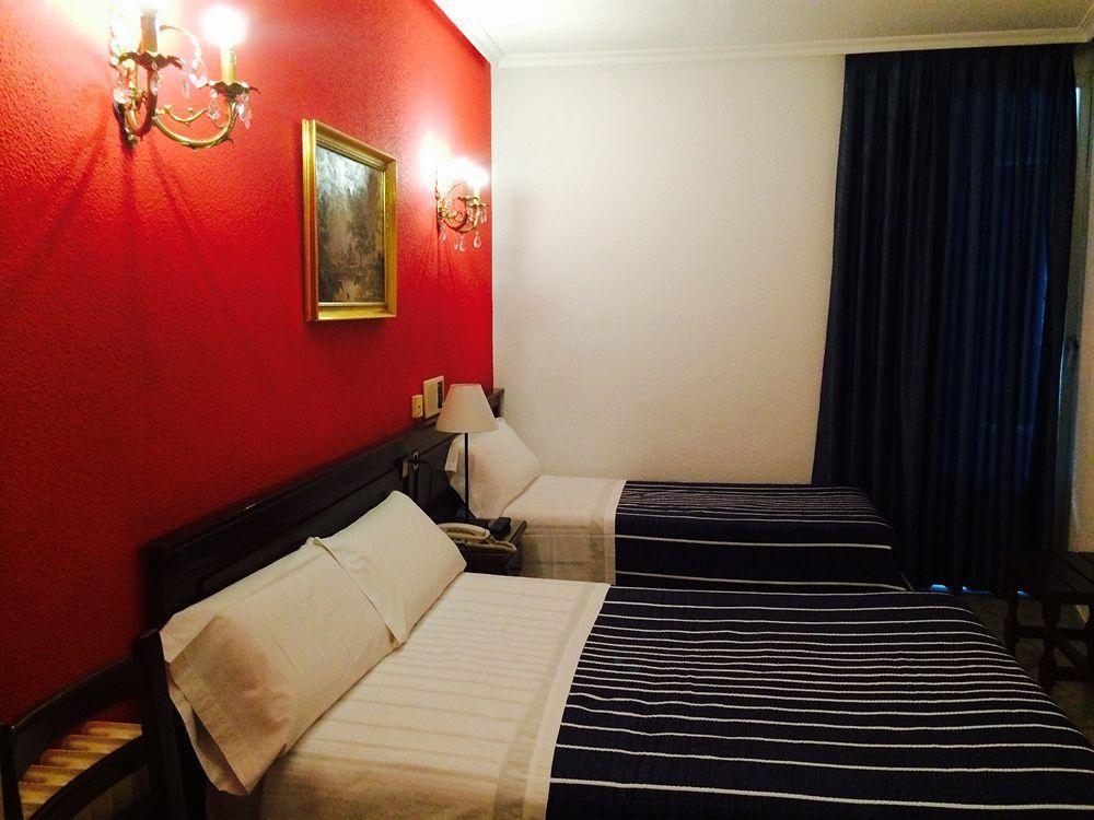 Hostal Sonsoles Madrid-Centro Екстериор снимка